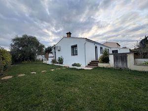 Maison plain pied 111 m2 4 chambres dont 2 suites parentales / piscine / vue Mont Aurélien