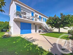 Maison à vendre - 4 pièces - 137 51 m2 - St Martin De Crau - 13 - PROVENCE-ALPES-COTE-D-AZ