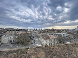 Appartement Bordeaux 3 pièce(s) 72.11 m2 - Parking