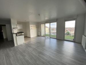 F3 GARE MANTES STATION