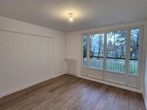 90 AVENUE GEORGES CLEMENCEAU