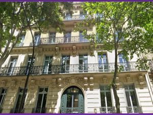 A LOUER SUPERBES BUREAUX PARIS 8