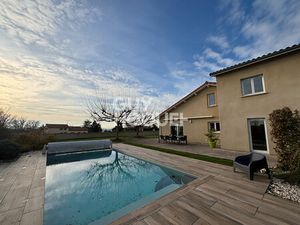 EXCLUSIVITÉ Superbe maison familiale de 150 m² à Civens !