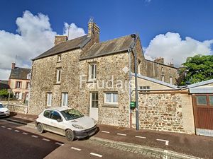 Maison de ville proche centre ville