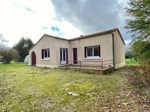 Maison à Louer de plain-pied 2 chambres proche centre du BUGUE