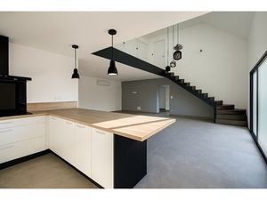 Maison à vendre 5 pièces LOCQUELTAS (56)