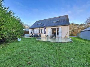 PLOEMEUR – A DEUX PAS DU TER