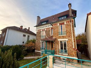 ROSNY-SOUS-BOIS  Centre-ville   maison 7 pièces