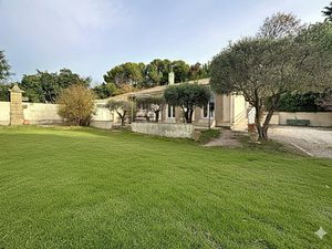 Villa Eyguieres 164 m2