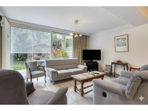 Ruim appartement met 2 slaapkamers te koop in Assebroek