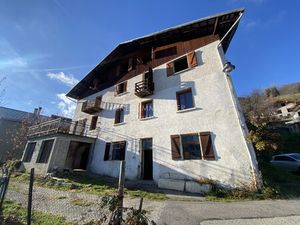 Maison avec vue exceptionnelle – Fort potentiel de rénovation