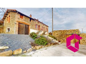 Auzat La Combelle- Propriété sur 2 hectares - Garage 150m2