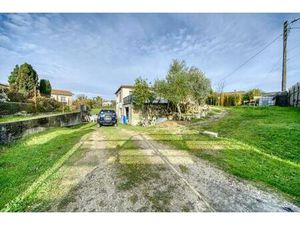 Maison de 4 pièces de 78 m² située à Saint-Jean-d'Angély