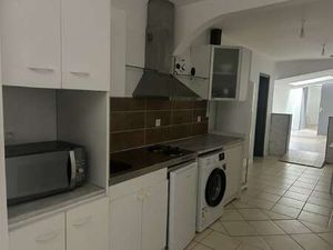 Location Appartement 2 pièces Meublé à La Flèche (72200) : à louer 2 pièces Meublé / 60m² 