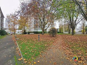 A LOUER : Type 1 bis de 36 m² avec balcon - LA CHAPELLE ST MES