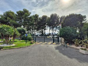 Appartement à louer : le petit coin de paradis à Saint-Raphaël !