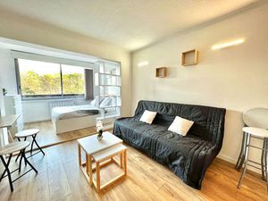 Beau studio meublé entièrement équipé  vue verdure Résidence avec piscine et tennis