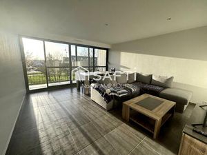 VANNES : T5 rénové  à fort potentiel locatif de 93 m²