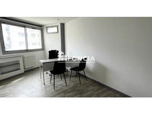 TOURS PLACE RABELAIS - BUREAU LOCAL - IDEALEMENT BIEN SITUE