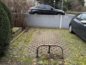 Parking privatif dans cour