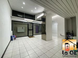 Vente local commercial avec vitrine  Agen hyper-centre