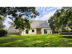 Belle maison de 162 m² + grand garage sur 1635 m² à GRANDCHAMP DES FONTAINES