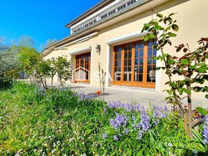 Belle maison non mitoyenne en bord de foret au sein de Veneux les Sablons