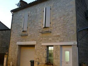 Maison au cœur d'un village proche BEAUVILLE