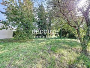 Terrain d'environ 800 m² en vente à MOURMELON LE GRAND