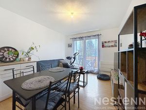 Appartement T2  avec balcon  stationnement et cave - 38m² - Kervignac.