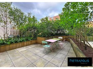 T3 de 60m² + Terrasse de 16m² Situé Rue Blanche et Georges Ca