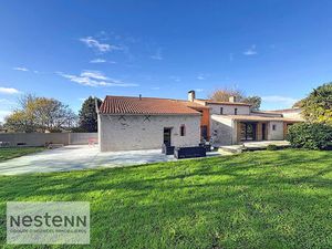 Charmante Maison de Corps de Ferme à Vendre à La Garnache !