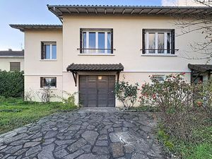 Charmante Maison à Vendre à Feytiat - 2 à 3 chambre   5 pièces avec Garage !