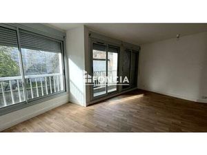 AU CALME IDEALEMENT BIEN PLACE - TOURS QUARTIER BLANQUI - APPARTEMENT T1 BIS DE 37 M2