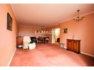 T3 traversant Terrasse Mairie de Lille