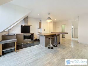 Appartement 2 pièces - Centre-village - Dernier étage