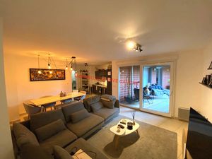 CENTRE VILLE DE SAINT JULIEN EN GENEVOIS  TYPE3 MEUBLE DE 75 m² AVEC TERRASSE DE 18 M²