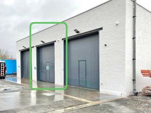 Commercieel te huur in Gits