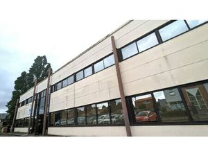 Achat Local Professionnel 657m²