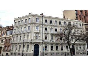 Location Local Professionnel 130m²