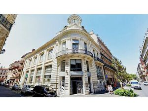 Location Local Professionnel 730m²