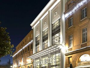 Location Local Professionnel 971m²