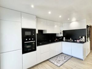 Vente appartement 3 pièces 81 m² Nice (06000)