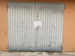 Hyères – Garage carrelé 25 m² + parking libre • Résidence sécurisée entre gare et...