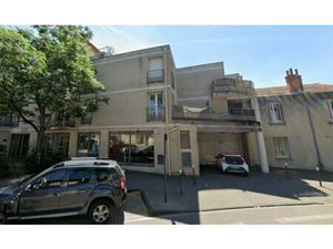 Location Parking VALENCE 26000