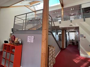 Location Local Professionnel 216m²