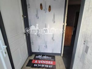 Annonce vente maison 7 pièces de 164m2 à Essertines-en-donzy (42360) - ParuVendu.fr ref 99