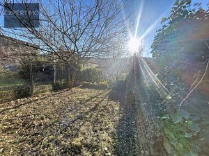 Le parfait premier chez-soi avec jardin en cœur de ville – Aubin