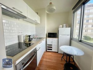 Appartement à louer 1 pièce 30.65 m² - Lyon 7e Arrondissement (69007) - 689€