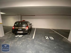 Parking à louer - Toulon (83) - 75€